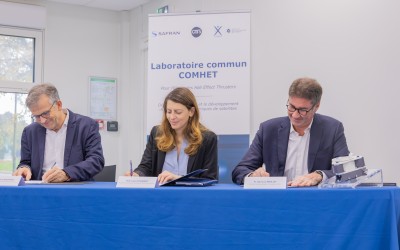 Safran, le CNRS, l’École polytechnique fondent un laboratoire commun pour la propulsion spatiale électrique de demain
